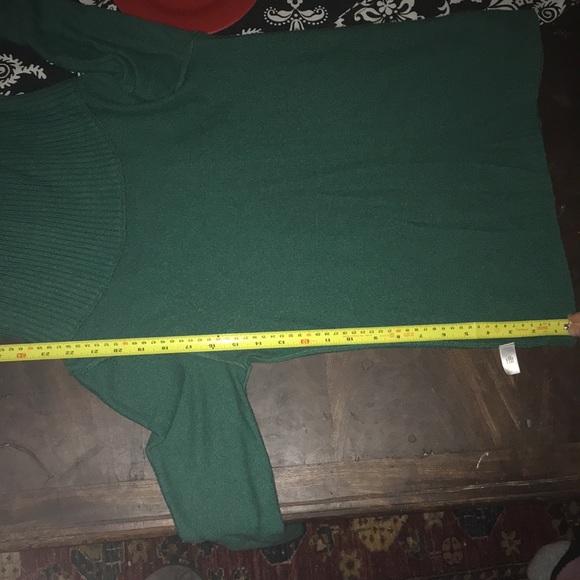 Knit Cowl neck green sweater - Picture 8 of 8